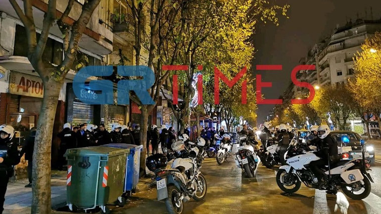 Επίθεση αγνώστων σε καταστήματα στο κέντρο της Θεσσαλονίκης