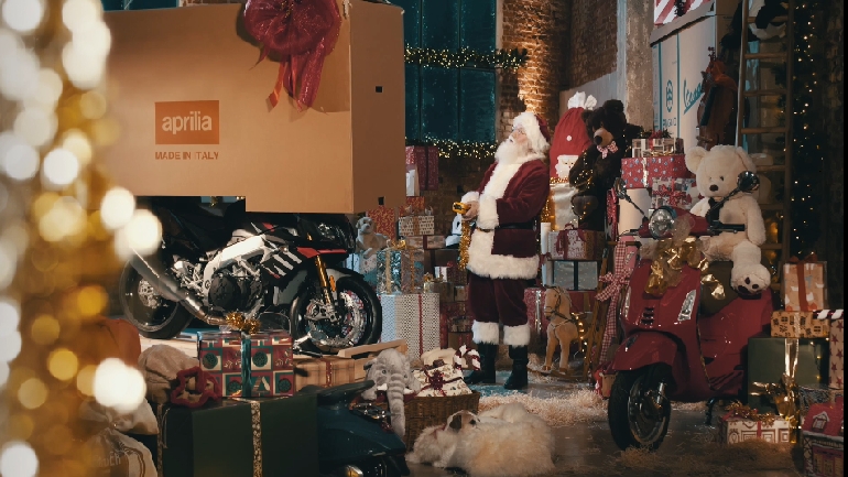 Piaggio: Αγαπητέ Άγιε Βασίλη…