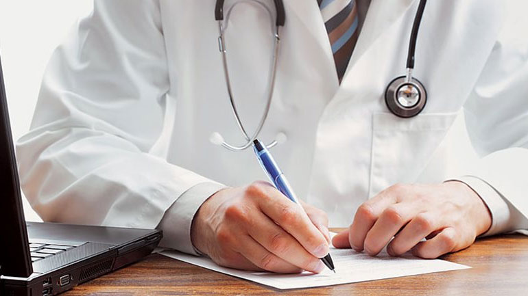 Πάνω από 65 χιλιάδες γιατρούς είχε η χώρα περσι