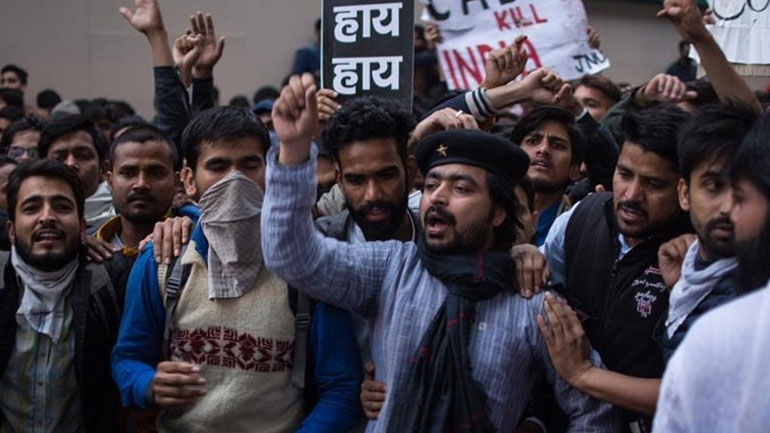 Ινδία: Οι αρχές απαγόρευσαν τις συναθροίσεις λόγω των κινητοποιήσεων
