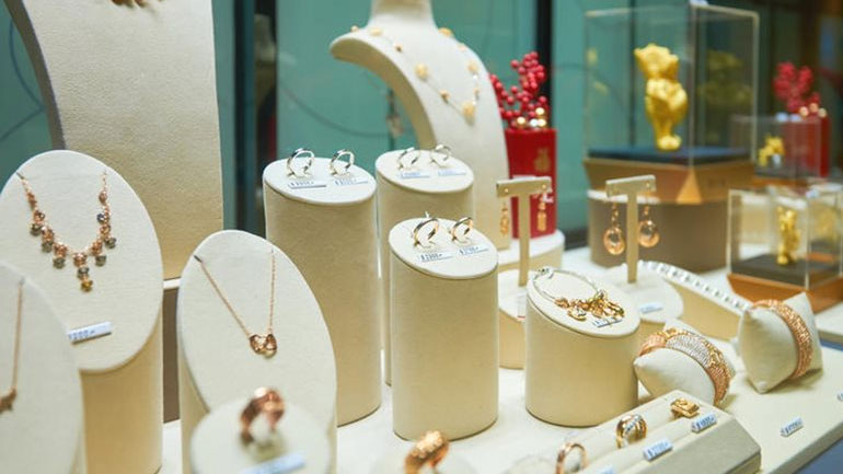 Υπερδιπλάσια τα “λουκέτα” σε σχέση με τις νέες εγγραφές κοσμηματοπωλείων