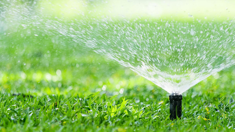 Έρευνα: Εννέα στα δέκα νοικοκυριά δεν ξέρουν πόσο νερό καταναλώνουν