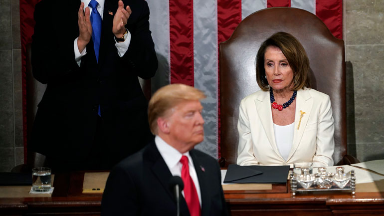 Η πρόεδρος της Βουλής των Αντιπροσώπων, Νάνσι Πελόζι ανακοίνωσε την παραπομπή του Ντόναλντ Τραμπ σε δίκη