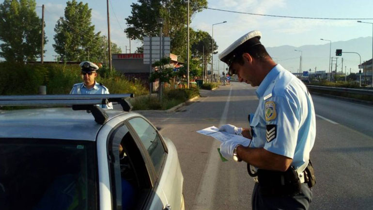 Έκτακτα μέτρα από την Τροχαία για τις γιορτές
