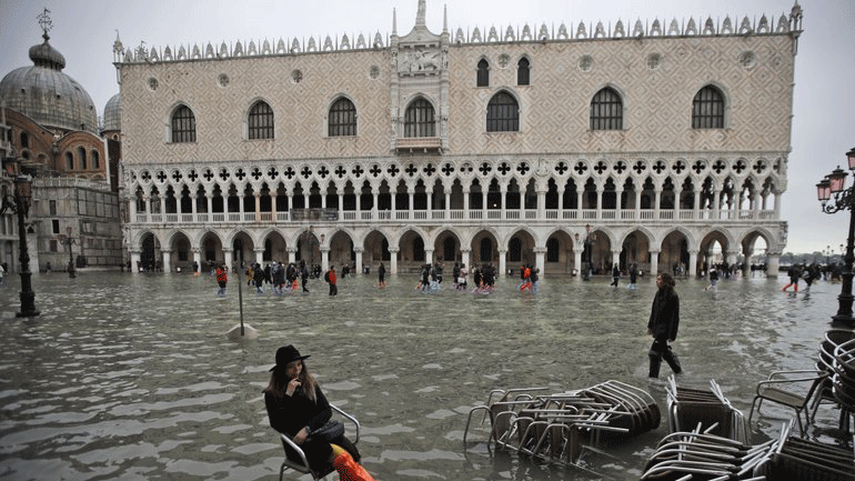 Πτώση του τουρισμού στη Βενετία υπό τον φόβο πλημμυρών