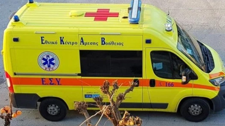 Εγγονή και παππούς τραυματίστηκαν σε τροχαίο στη Λάρισα