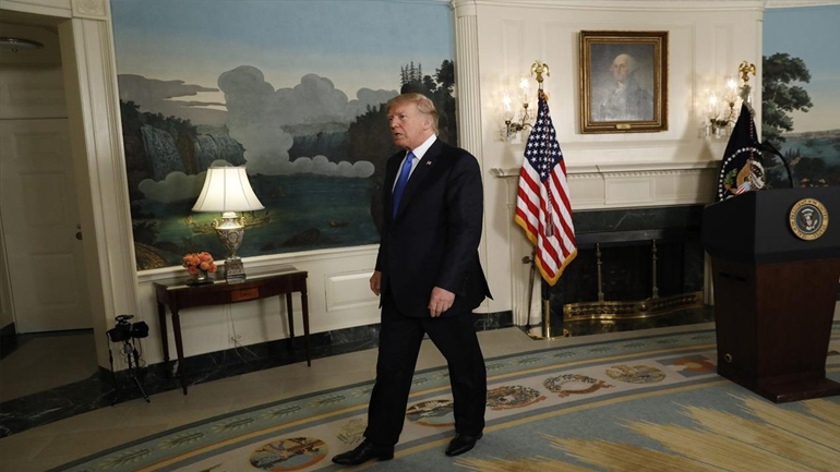 Ο Τραμπ υπογράφει τα ιστορικά νομοσχέδια της Γερουσίας για την Ελλάδα, Κύπρο, Ισραήλ Ο Τραμπ υπογράφει τα ιστορικά νομοσχέδια της Γερουσίας για την Ελλάδα, Κύπρο, Ισραήλ