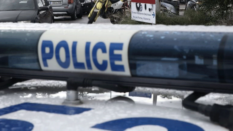 Άγνωστοι εισέβαλαν με αυτοκίνητο σε τράπεζα και ανατίναξαν ΑΤΜ στη Νέα Χαλκηδόνα