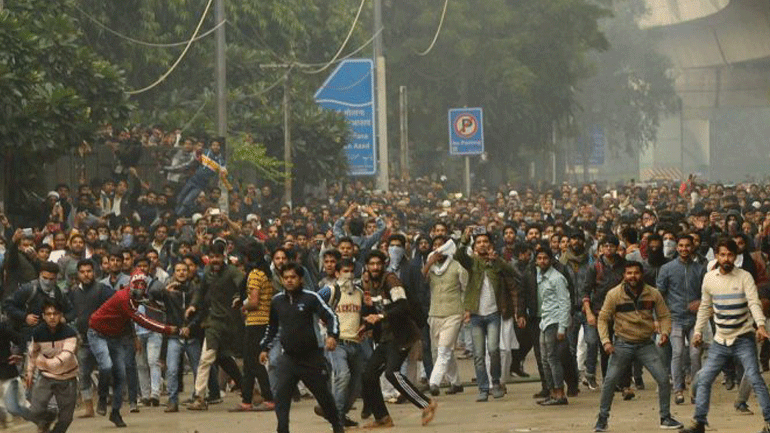 Πέντε νεκροί σε διαδηλώσεις στην Ινδία