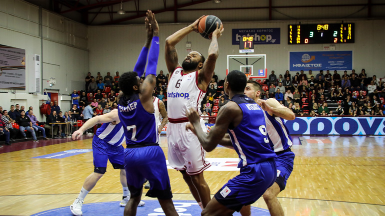 Κυρίαρχος ο Ήφαιστος, 79-65 τον Ηρακλή