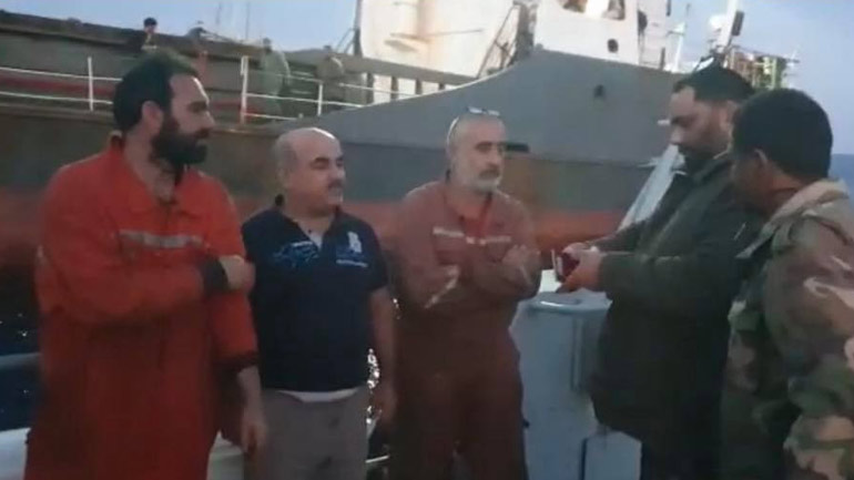 Λιβύη: Οι δυνάμεις του Χαφτάρ κατέλαβαν πλοίο με πλήρωμα Τούρκους ναυτικούς Λιβύη: Οι δυνάμεις του Χαφτάρ κατέλαβαν πλοίο με πλήρωμα Τούρκους ναυτικούς