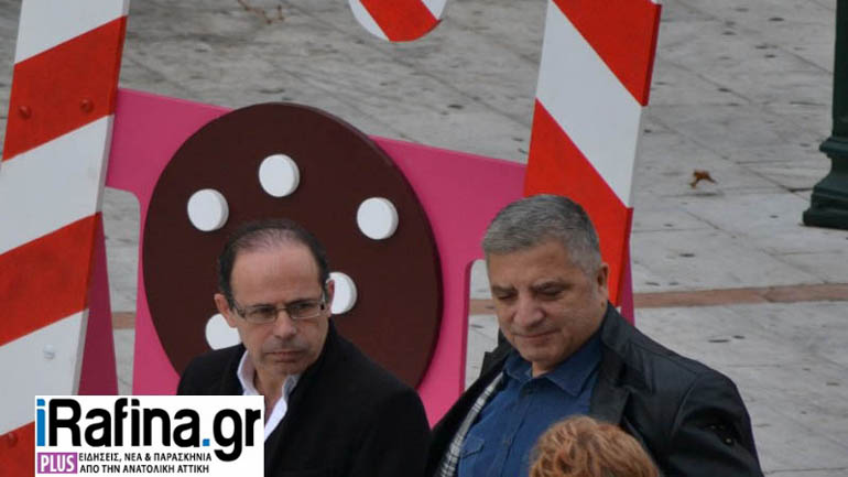 Ο Γιώργος Πατούλης στο Χριστουγεννιάτικο Χωριό στην πλατεία της Ραφήνας 