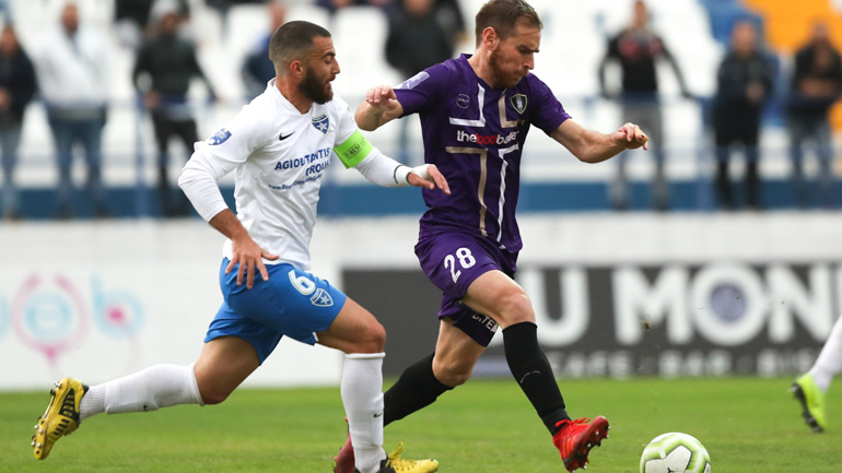 Football League: Στο 0-0 το ντέρμπι Ιωνικός-Βέροια