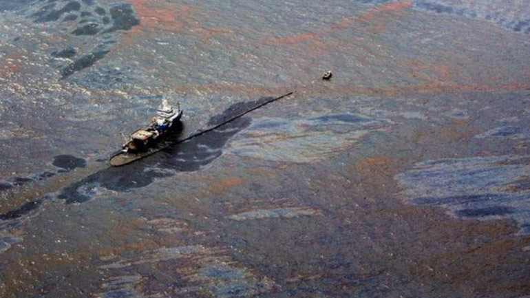 Πετρελαιοκηλίδα απειλεί το εύθραυστο οικοσύστημα των νησιών Γκαλαπάγκος