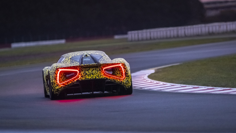 Πλησιάζει η ώρα του απόλυτου hypercar των 2.000 ίππων