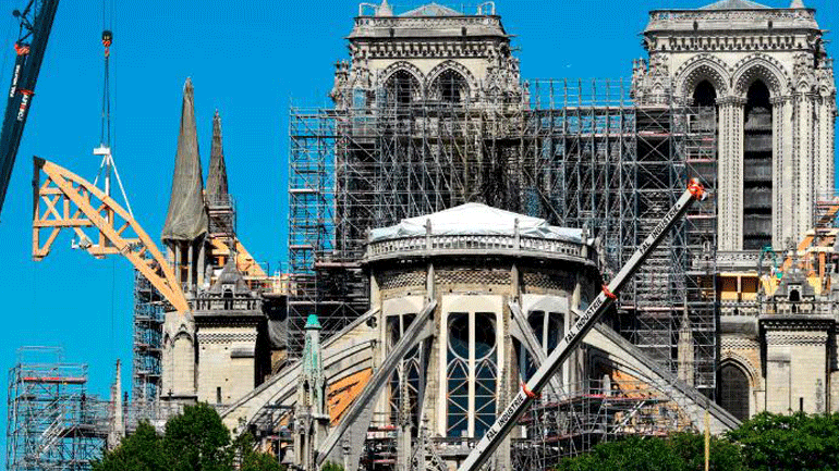 Χωρίς χριστουγεννιάτικη λειτουργία η Νοτρ Νταμ για πρώτη φορά από το 1803