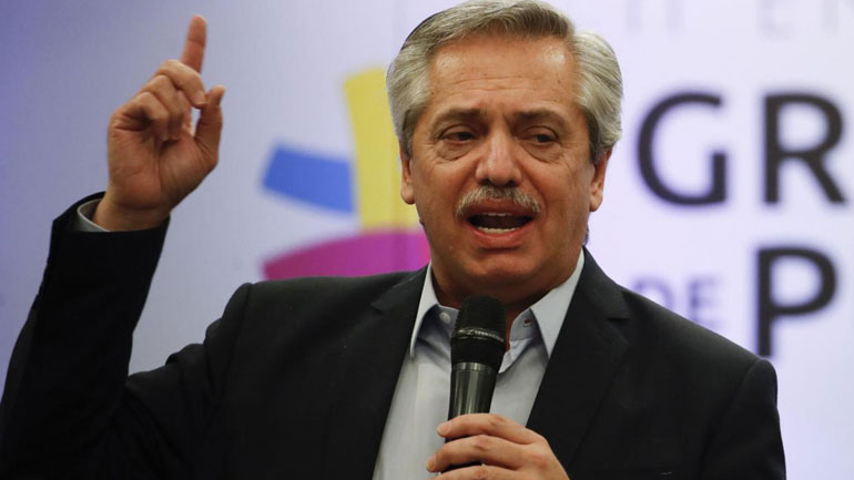 Αλμπέρτο Φερνάντες: Η Αργεντινή βρίσκεται «ουσιαστικά σε στάση πληρωμών»