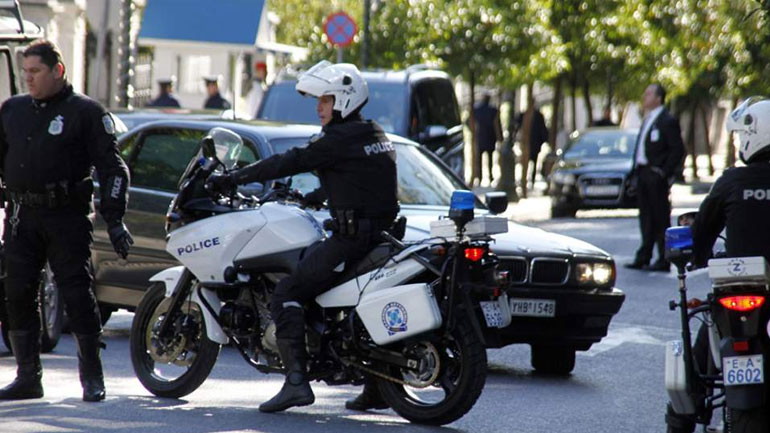 Διαρρήκτες «σήκωσαν» χρηματοκιβώτιο από ζαχαροπλαστείο στο Χαλάνδρι