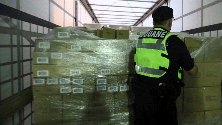 Γαλλία: Οι Αρχές κατέσχεσαν σχεδόν 400 κιλά κάνναβης που ήταν κρυμμένα σε σαλάτες