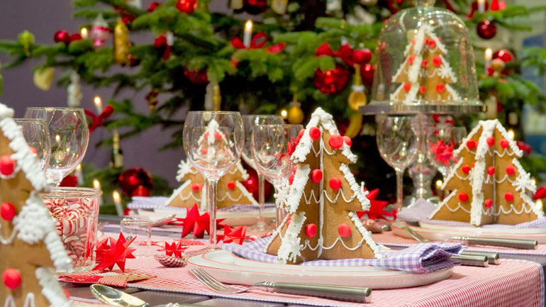 Μικρές και χρήσιμες συμβουλές για τη διατροφή στις γιορτές