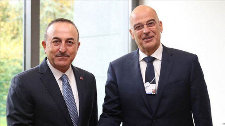 Τηλεφωνική επικοινωνία Δένδια – Τσαβούσογλου