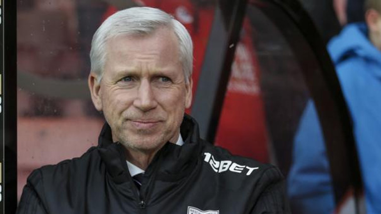 Ο Πάρντιου ανέλαβε τη Ντεν Χάαγκ