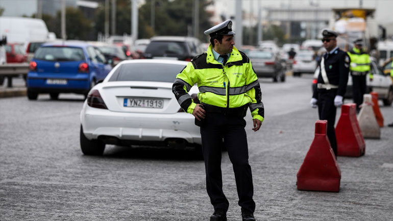 Τα μέτρα της Τροχαίας για τις γιορτές – Τι ισχύει με τα φορτηγά