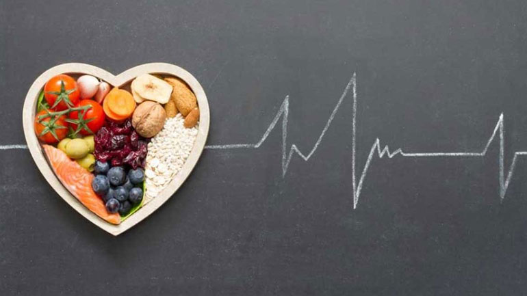 Χοληστερίνη: Χρήσιμες συμβουλές για μικρούς και μεγάλους από τη διατροφολόγο του govastileto.gr