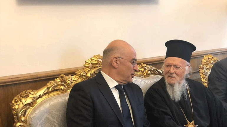 Συνάντηση Δένδια με τον Οικουμενικό Πατριάρχη Βαρθολομαίο