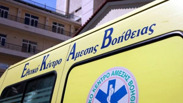 Πιερία: Ένας νεκρός και ένας τραυματίας από σύγκρουση αγροτικού με λεωφορείο