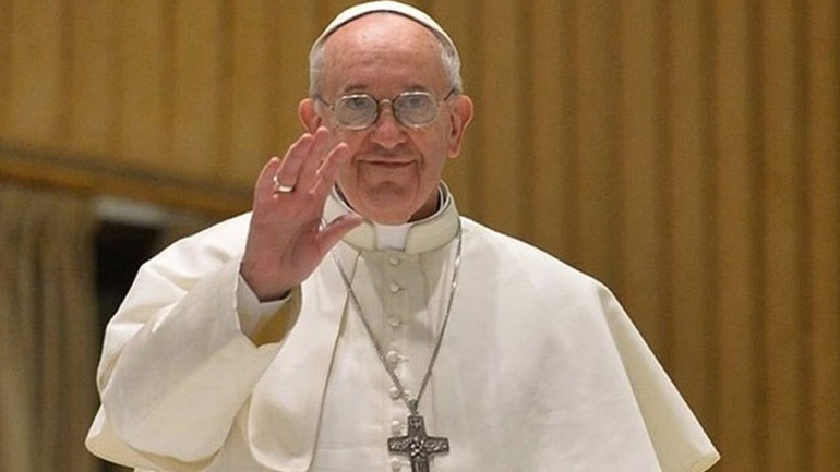 Ειρήνη στον κόσμο και επανόρθωση των αδικιών εύχεται ο πάπας Φραγκίσκος