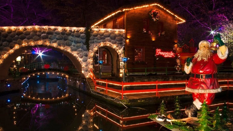 Οι τουριστικοί προορισμοί «κλέβουν» την παράσταση των χριστουγεννιάτικων διακοπών