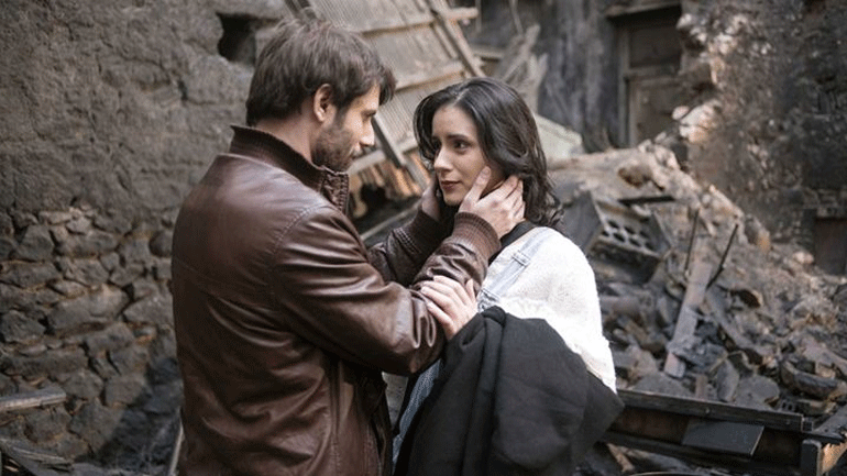 Έφη Ρασσιά: H τηλεοπτική Βάλια μιλάει για την επιστροφή του «Καφέ της Χαράς»