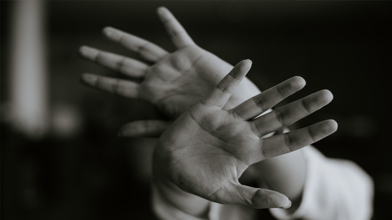 Εφιάλτης για 37χρονη στη Λευκάδα: Την κρατούσαν αιχμάλωτη για να την εκδίδουν