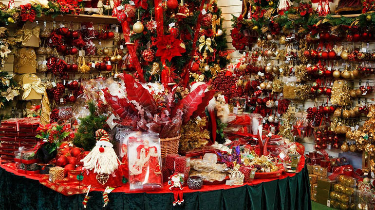 Το ωράριο των καταστημάτων και των σούπερ μάρκετ τις γιορτινές ημέρες