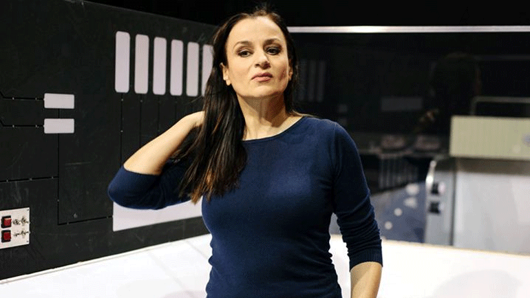 Καρυοφυλλιά Καραμπέτη: Γιατί απορρίπτει τις τηλεοπτικές προτάσεις που δέχεται;