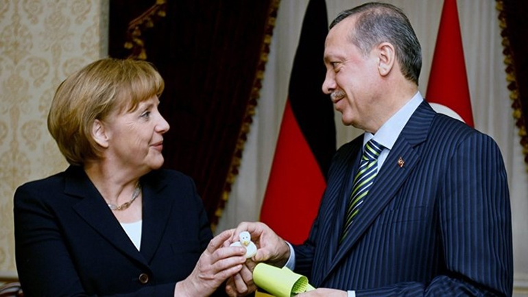 Βαλίτσες για την Τουρκία ετοιμάζει η Μέρκελ