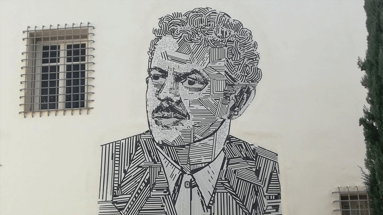 Τρίκαλα: Ψηφιδωτό του Βασίλη Τσιτσάνη κοσμεί το ομώνυμο Μουσείο