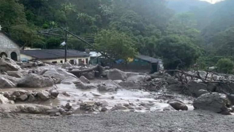 Οκτώ αγνοούμενοι από κατολίσθηση λάσπης στην Κολομβία