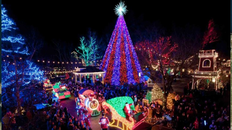 Ικανοποίηση Πατούλη για τις Χριστουγεννιάτικες εκδηλώσεις