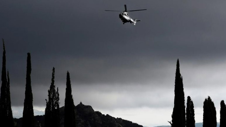 Ανασύρθηκαν οι σοροί έξι επιβαινόντων του ελικοπτέρου που συνετρίβη στη Χαβάη