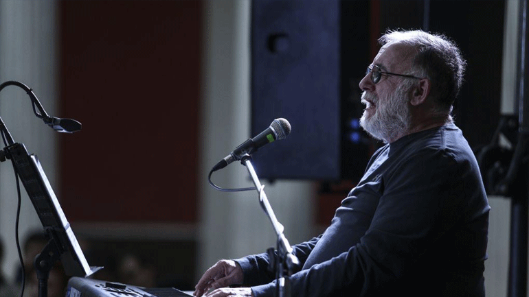 Ο πολιτικός κόσμος αποχαιρετά τον Θάνο Μικρούτσικο