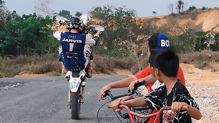 Στην Ινδονησία με τον Graham Jarvis