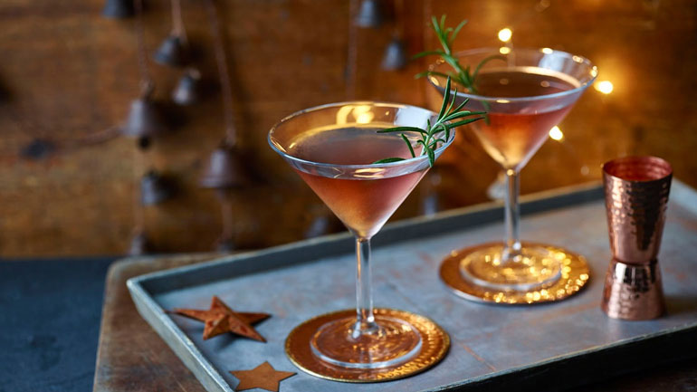 Ποτά με λίγες θερμίδες για το εορταστικό τραπέζι