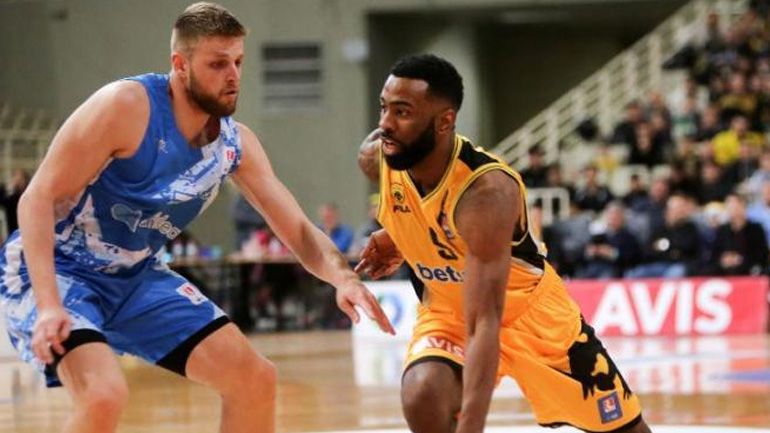 Έτρεχε με… 103 η ΑΕΚ απέναντι στον Ιωνικό