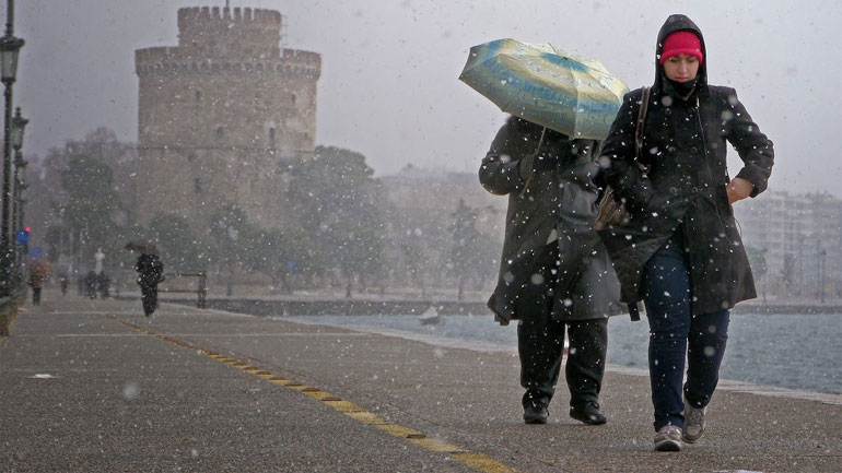 Ανοιχτά αύριο τα ΚΑΠΗ του Δήμου Νεάπολης Συκεών στη Θεσσαλονίκη για την παροχή προστασίας από το ψύχος
