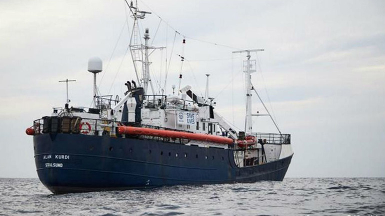 Ιταλία: 32 μετανάστες που διασώθηκαν από το πλοίο Alan Kurdi θα αποβιβαστούν σε λιμάνι της Σικελίας