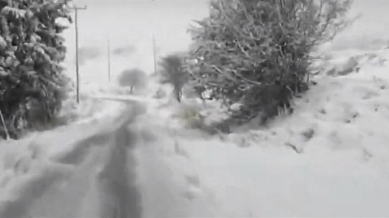 Πυκνό χιόνι έπεσε στην Κορινθία