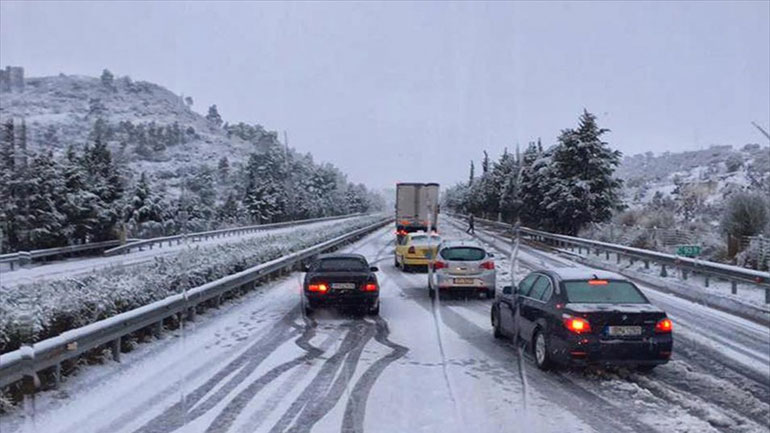 Προβλήματα στο ορεινό οδικό δίκτυο της Πελοποννήσου λόγω κακοκαιρίας