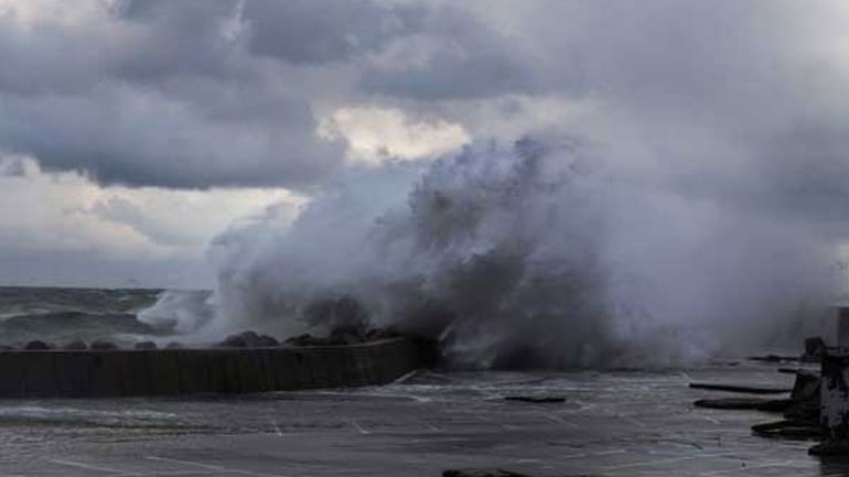 Σε ισχύ το απαγορευτικό απόπλου – Οι άνεμοι φθάνουν τα 10 μποφόρ
